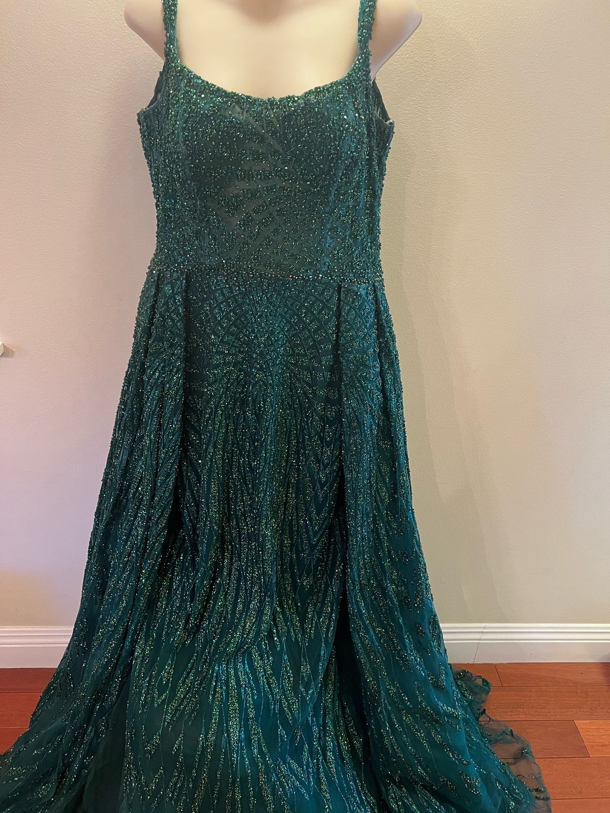 Modessa Couture Plus Size 16 Prom Green Dress With Train on Queenly