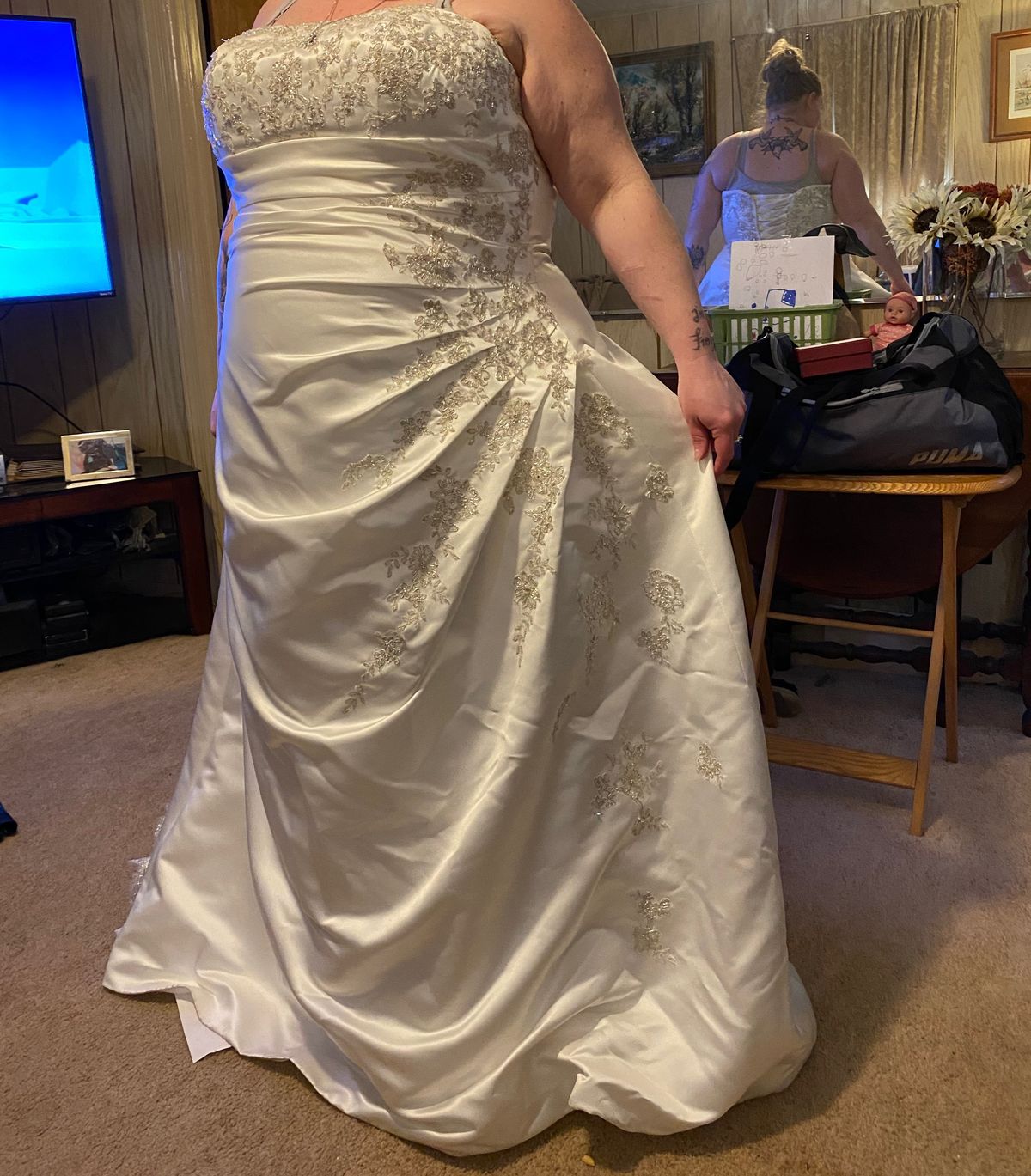 Plus Size 26 Wedding White Ball Gown on Queenly