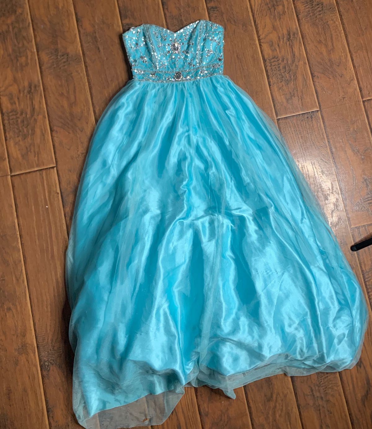 alex and sophia Size 4 Prom Blue Dress With Train on Queenly
