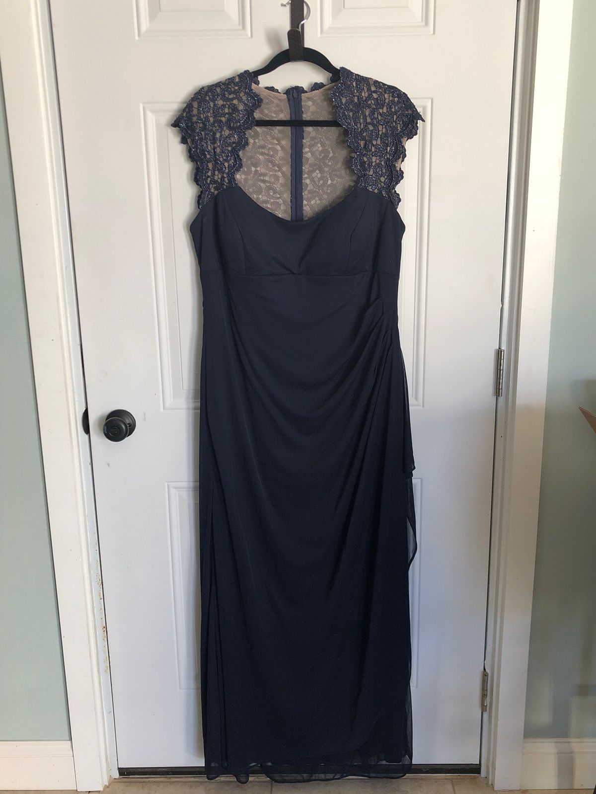 Plus Size 16 Prom Blue Floor Length Maxi on Queenly