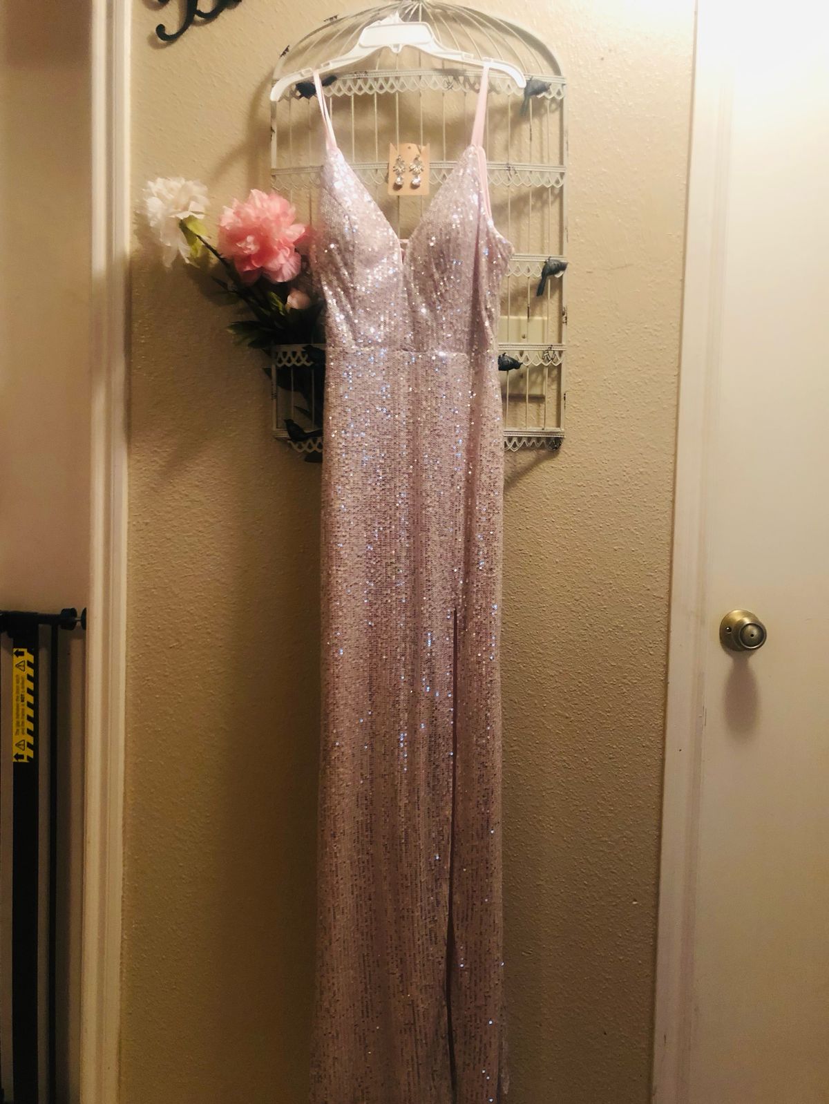 Speechless Size M Prom Pink Floor Length Maxi on Queenly