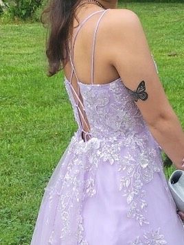 Size 2 Prom Lace Purple Ball Gown on Queenly