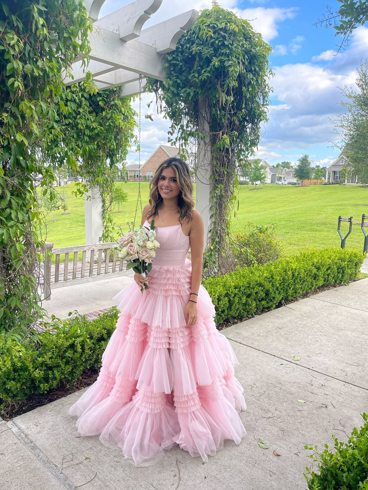 Sherri Hill Size 6 Prom Pink Ball Gown on Queenly