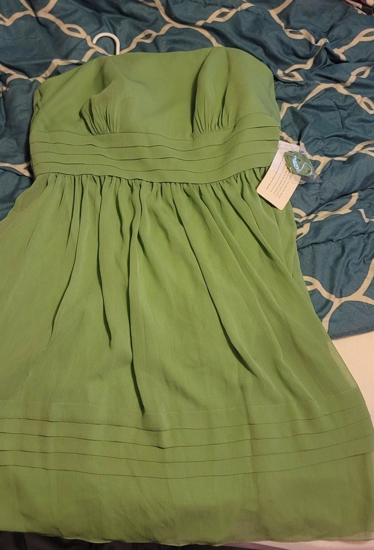 David's Bridal Plus Size 18 Prom Strapless Green A-line Dress on Queenly