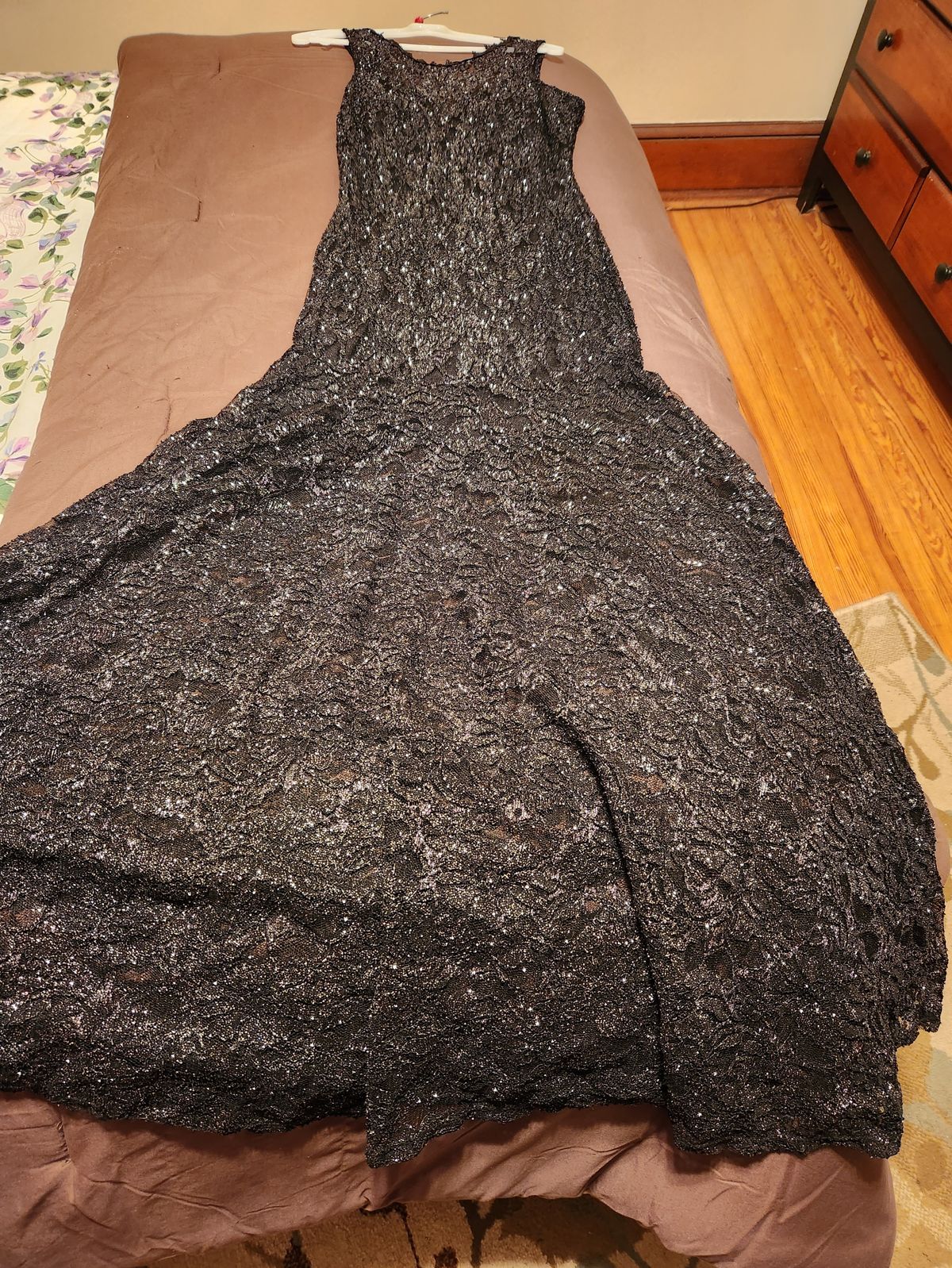 Size L Prom Lace Black Floor Length Maxi on Queenly