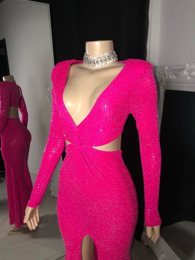 Size 4 Prom Plunge Sequined Hot Pink Floor Length Maxi on Queenly