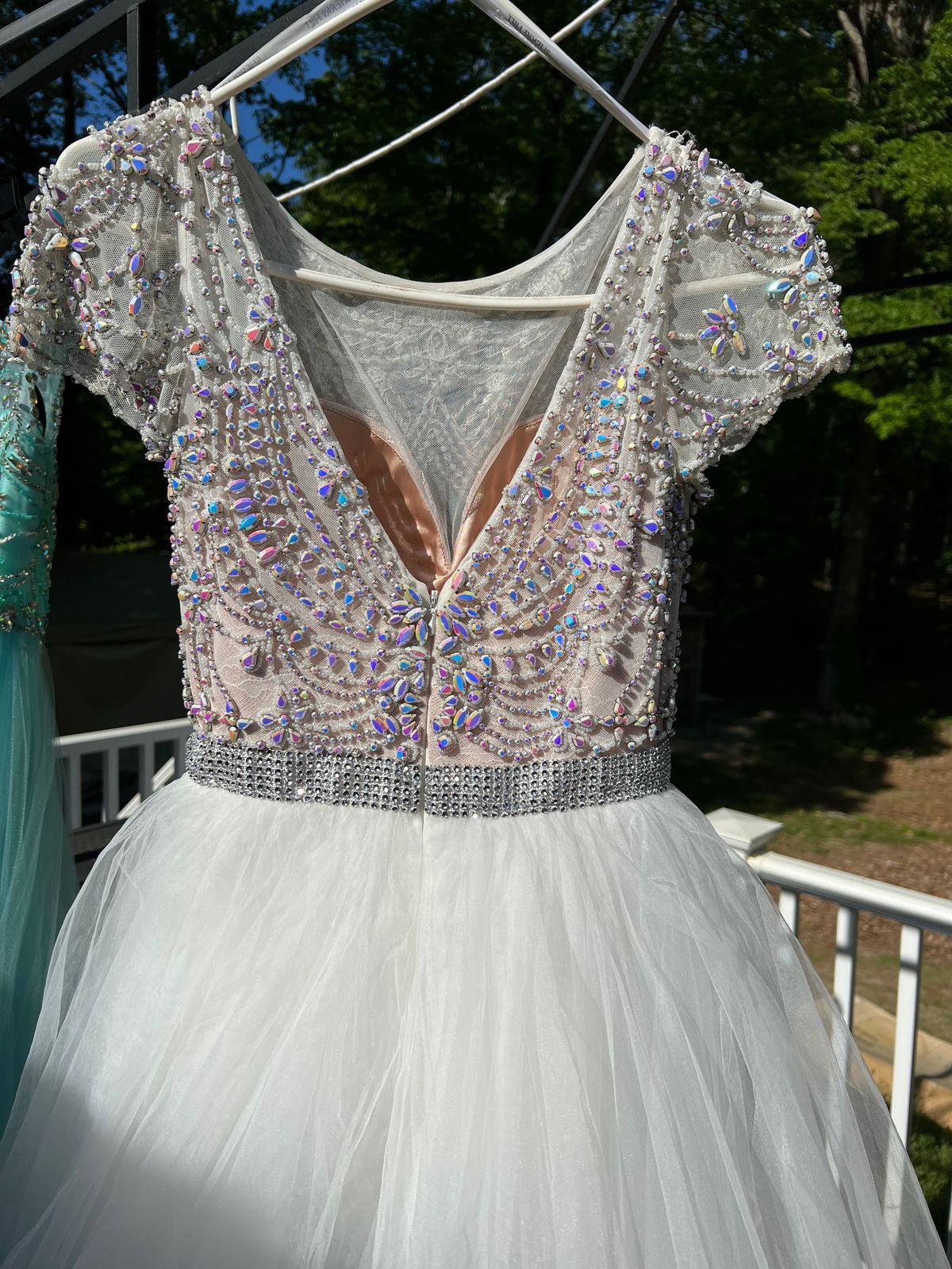Sherri Hill Size 4 Prom High Neck Sequined White Dress With Train on Queenly