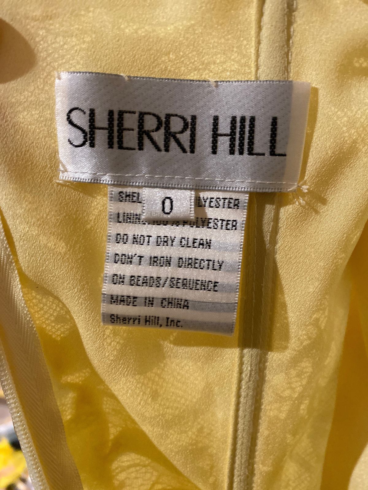 Sherri Hill Size 0 Prom Strapless Lace Yellow Cocktail Dress on Queenly