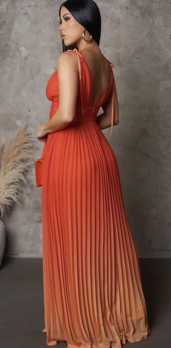 Size M Prom Plunge Orange Dress With Train on Queenly