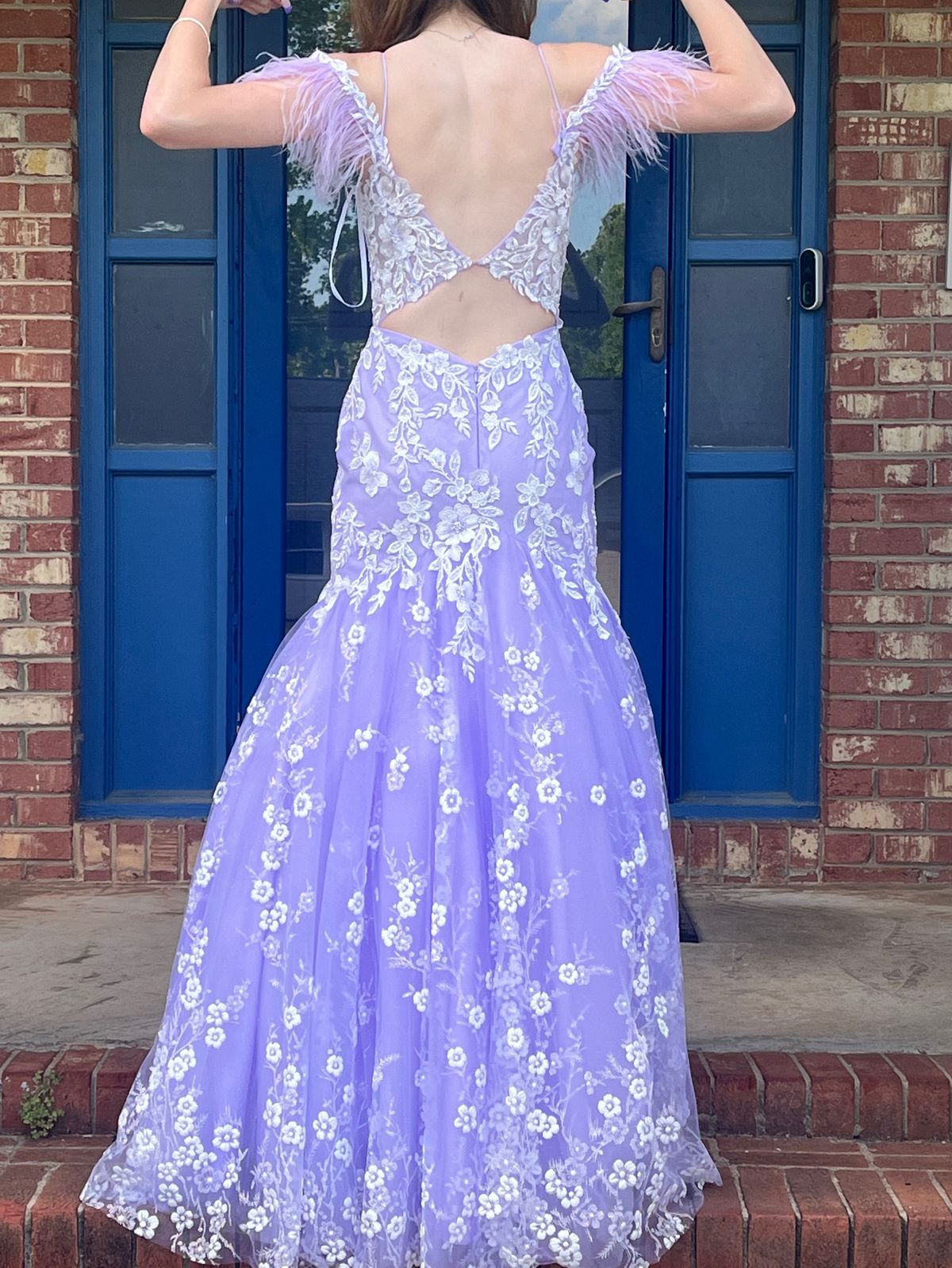 Size 0 Prom Plunge Lace Light Purple Mermaid Dress on Queenly