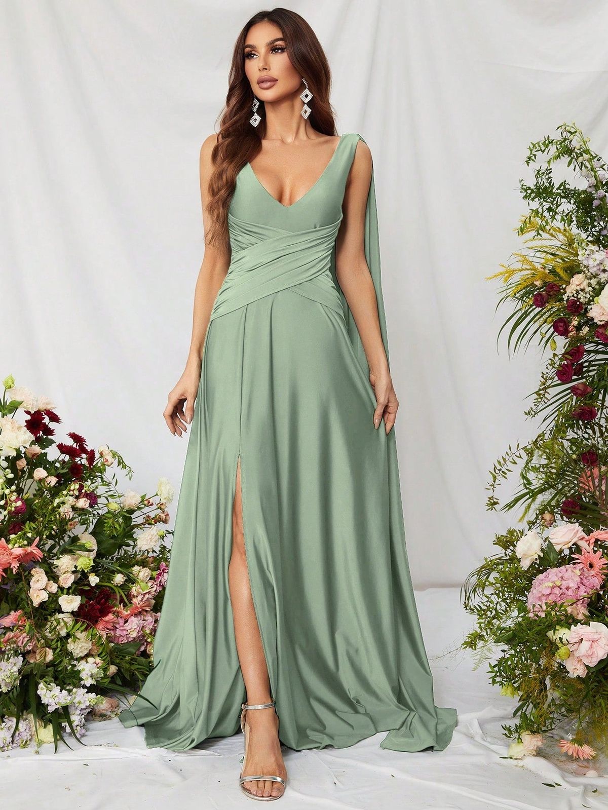 Style FSWD0772 Faeriesty Size M Satin Light Green Side Slit Dress on Queenly