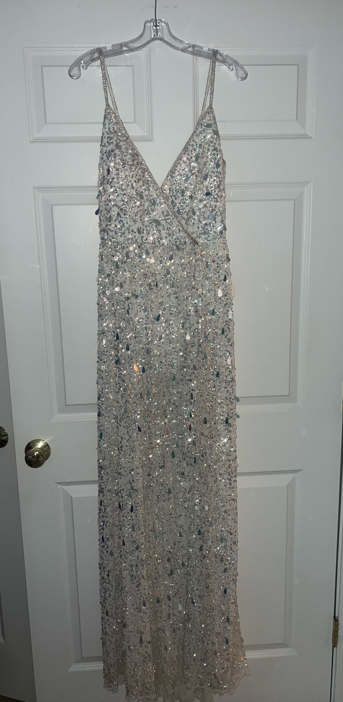 Sherri Hill Size 8 White Floor Length Maxi on Queenly
