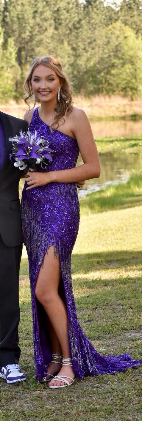 Size 0 Prom Purple Side Slit Dress on Queenly