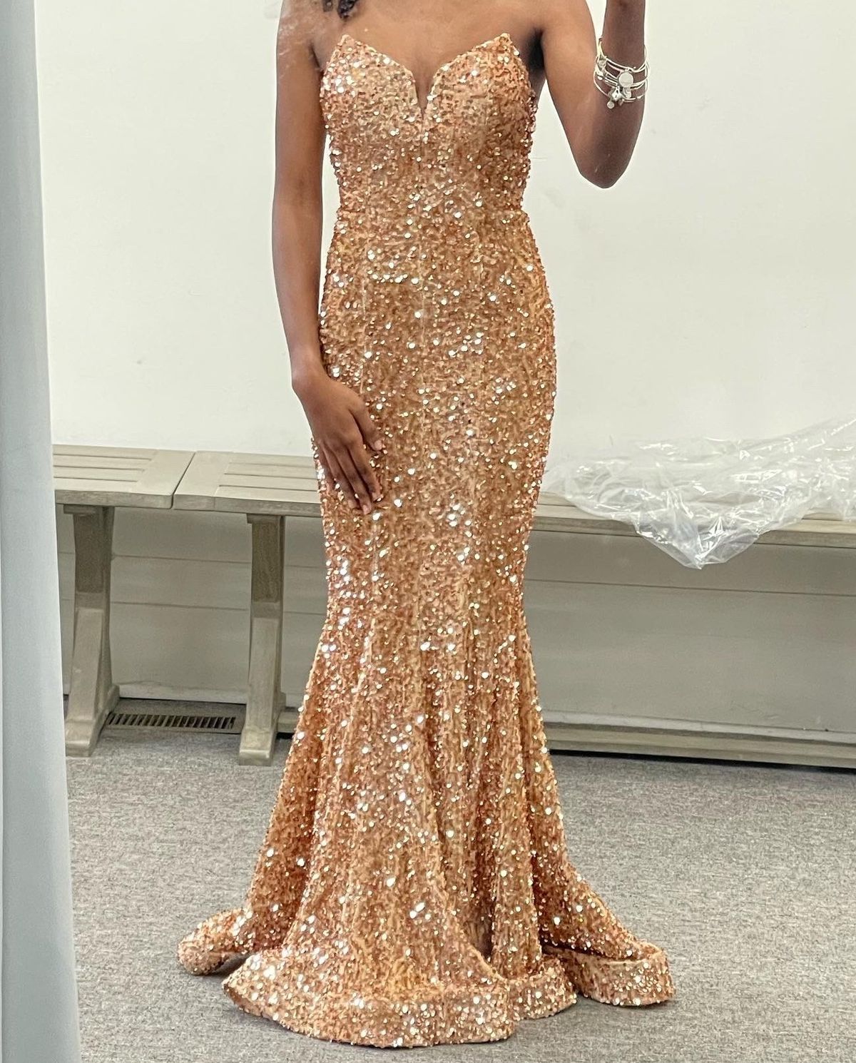 Portia and Scarlett Size 4 Prom Plunge Gold Mermaid Dress on Queenly