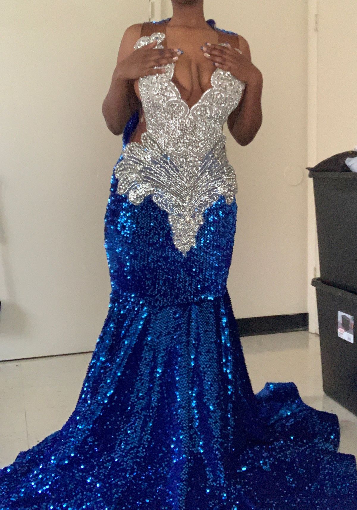 Size L Prom Plunge Sequined Royal Blue Mermaid Dress on Queenly