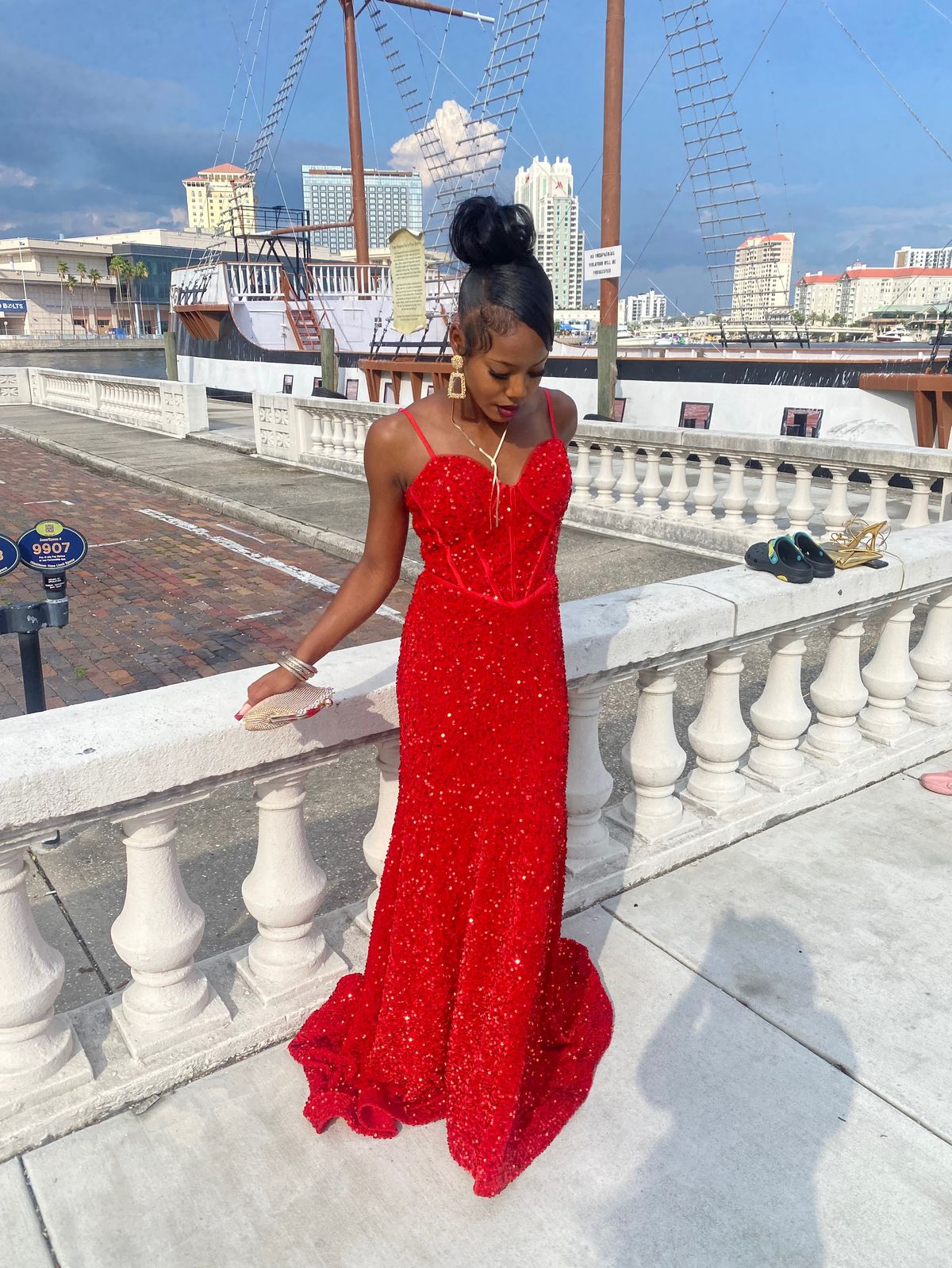 Size 6 Prom Plunge Red Dress With Train on Queenly