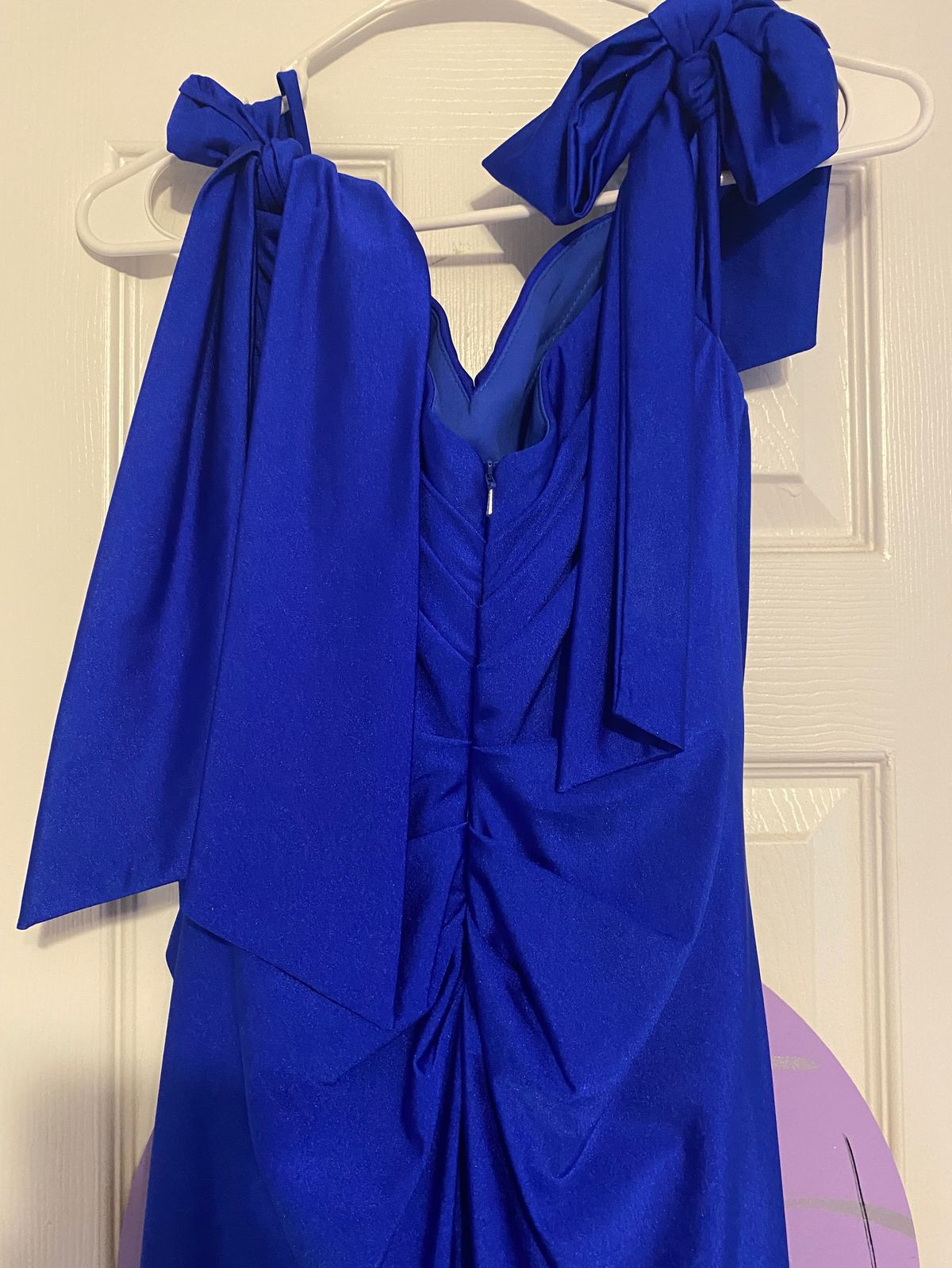 Size S Prom Off The Shoulder Royal Blue A-line Dress on Queenly