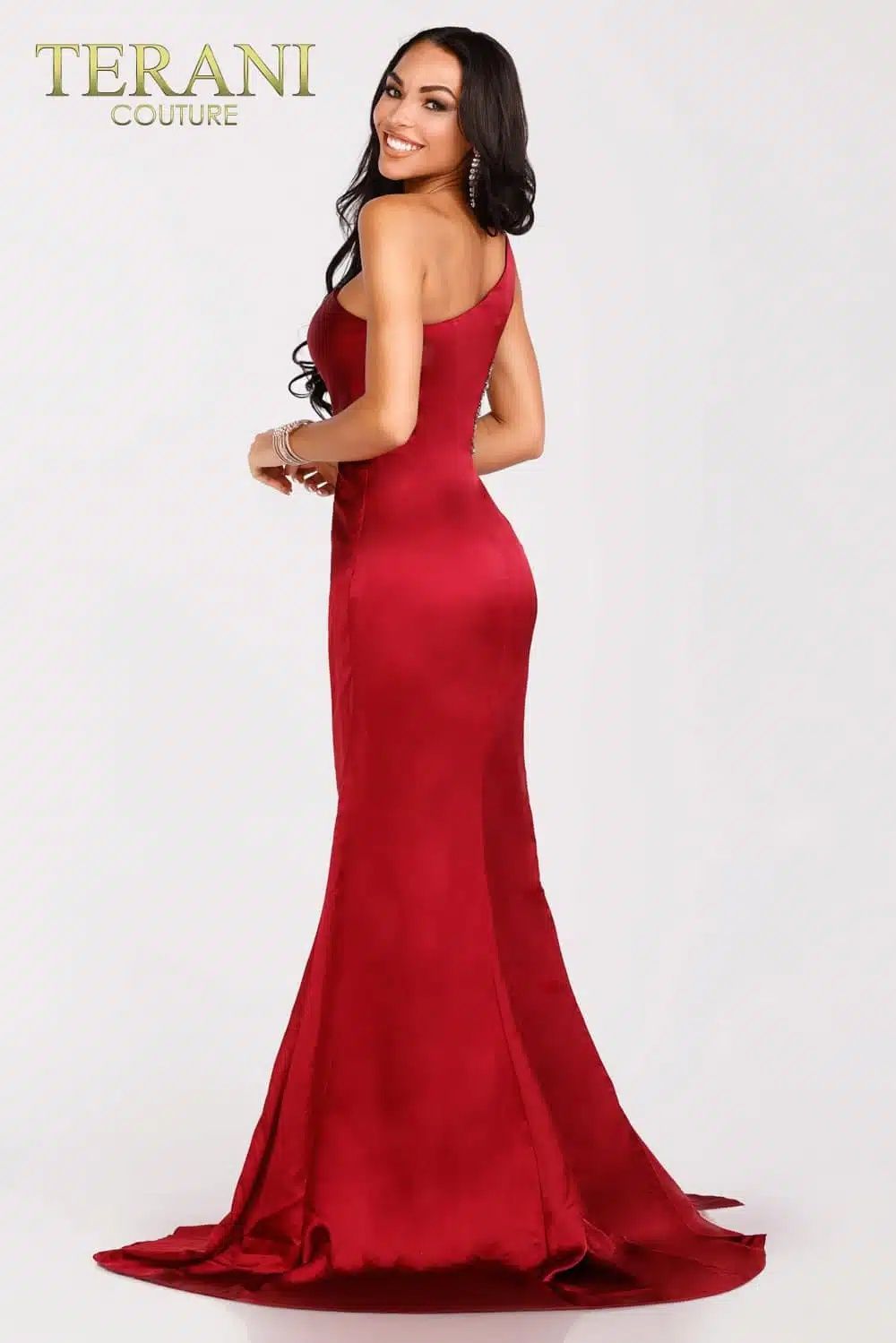 Style 231P0047 Terani Couture Size 4 Red Side Slit Dress on Queenly