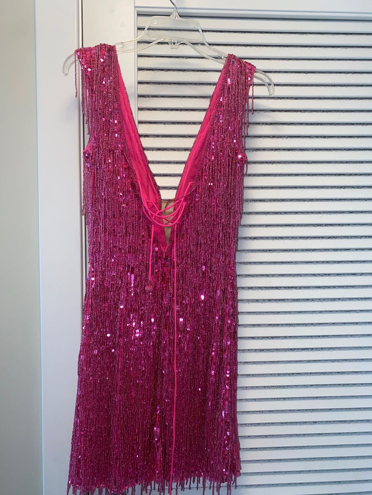 Sherri Hill Size 4 Prom Plunge Sequined Hot Pink Cocktail Dress on Queenly