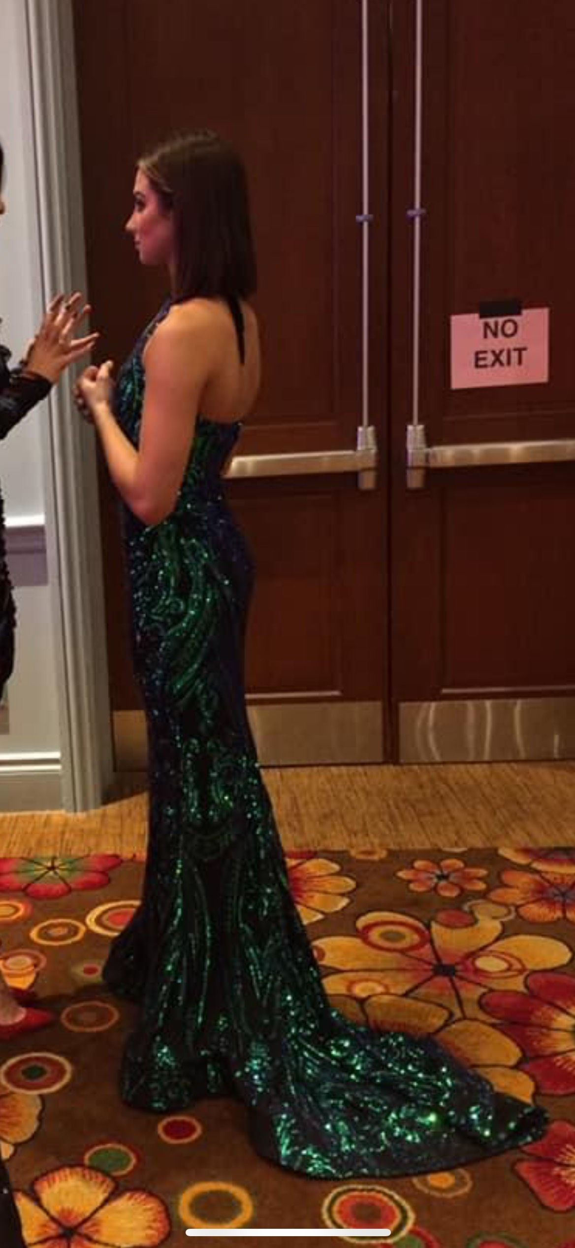 Fernando Wong Size 2 Prom Halter Sequined Emerald Green Mermaid Dress on Queenly