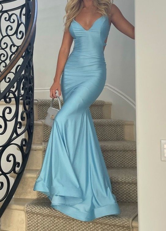Jessica Angel Size XS Bridesmaid Plunge Light Blue Dress With Train on Queenly