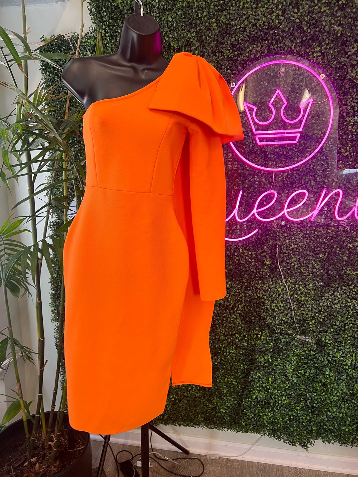 Size S Pageant One Shoulder Orange Cocktail Dress on Queenly