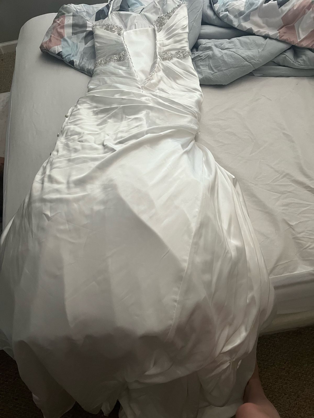 Size 4 Wedding White Mermaid Dress on Queenly