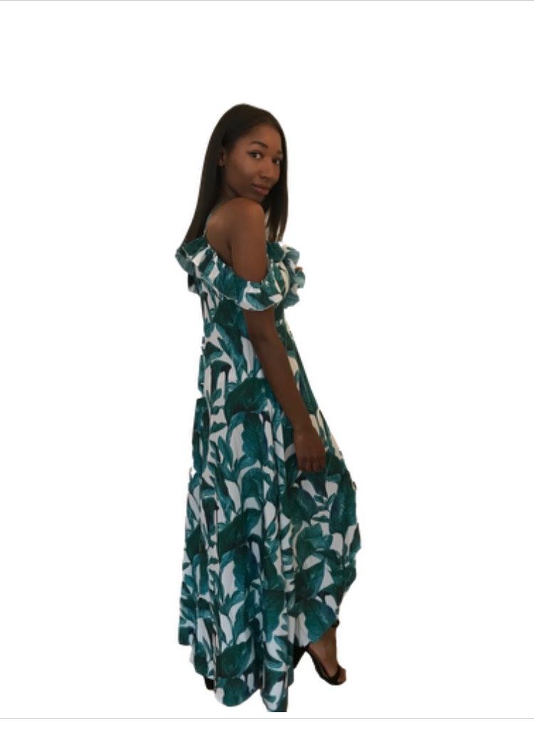 Size M Multicolor Side Slit Dress on Queenly
