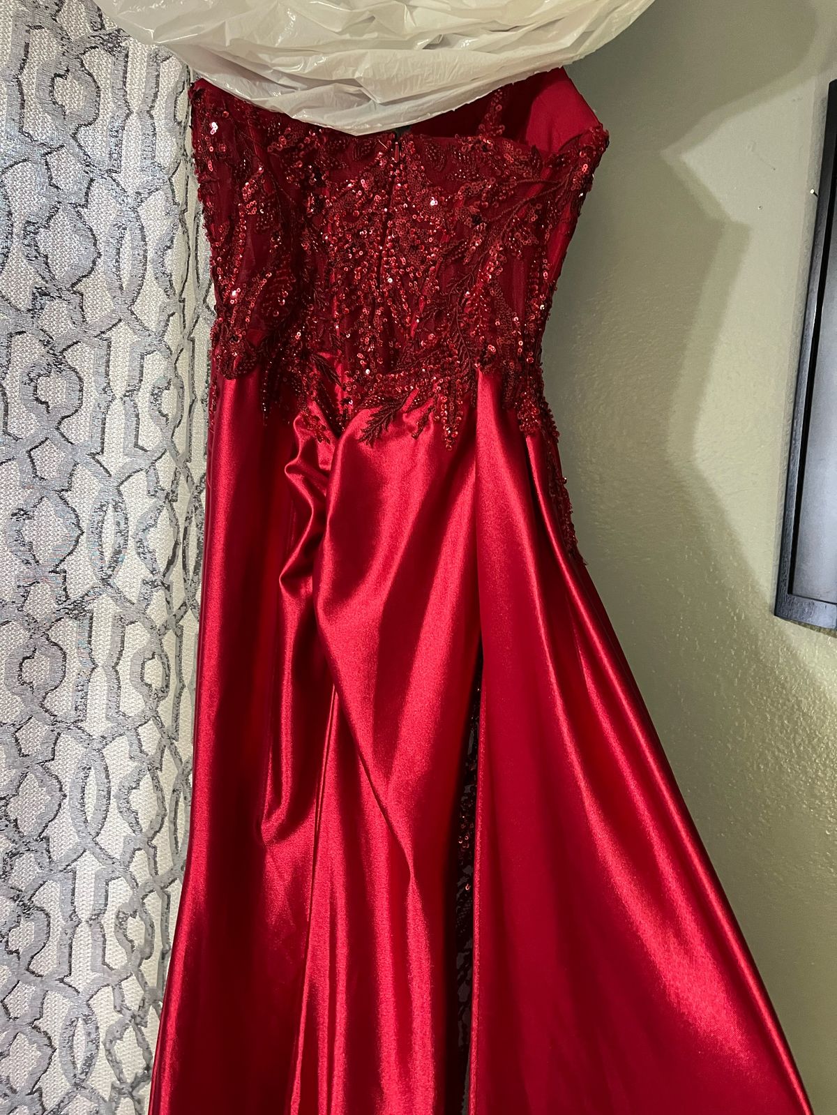 Size 2 Prom Strapless Lace Red Ball Gown on Queenly