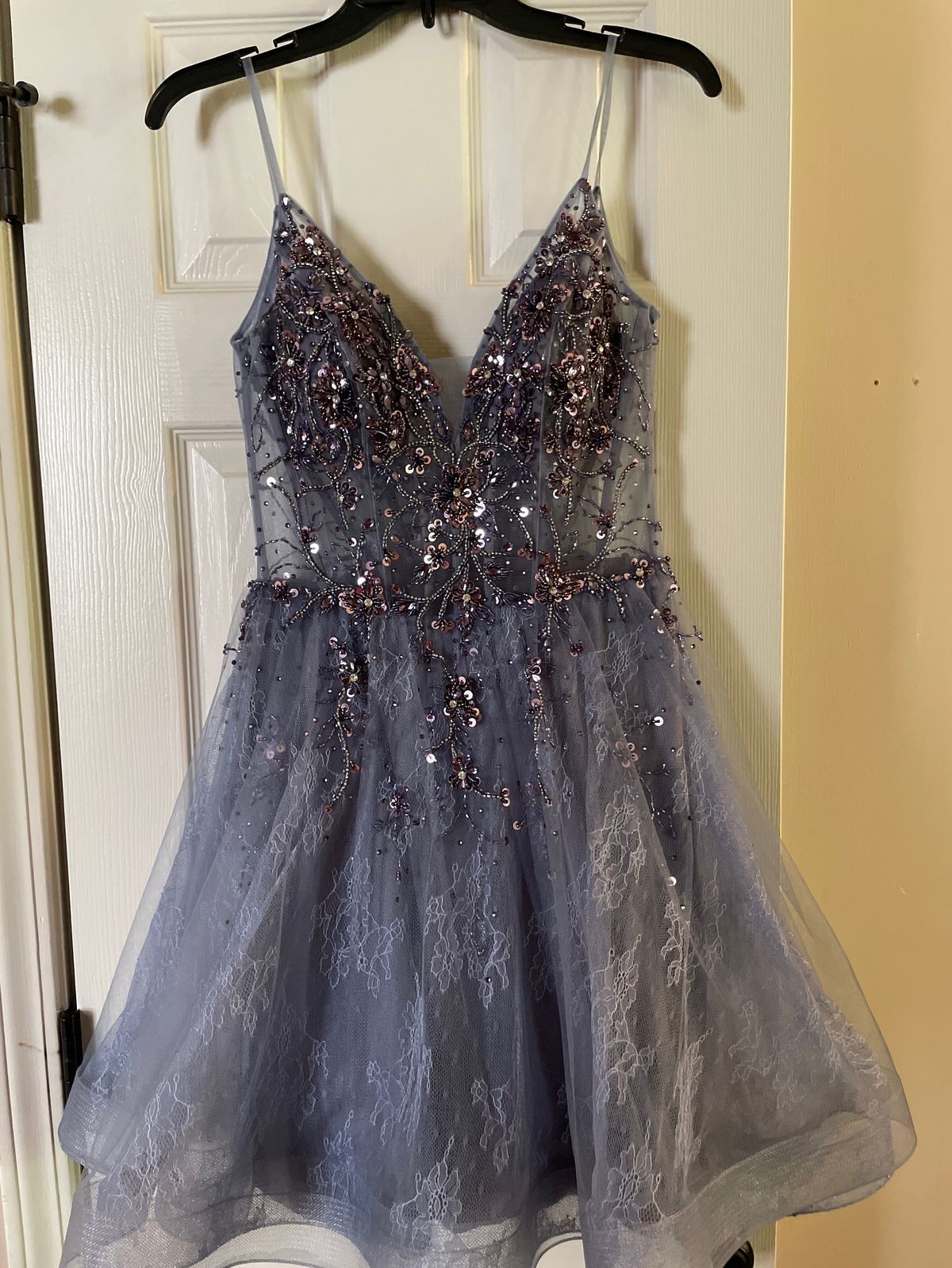 Jovani Size 4 Prom Plunge Lace Purple Cocktail Dress on Queenly