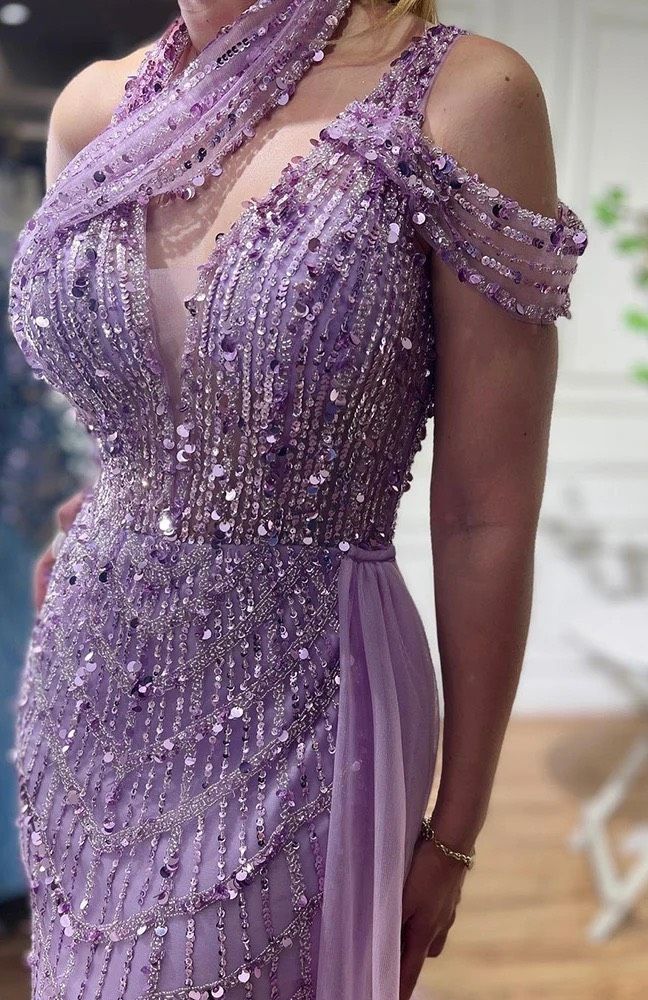 Size 8 Prom Halter Sequined Light Purple Side Slit Dress on Queenly