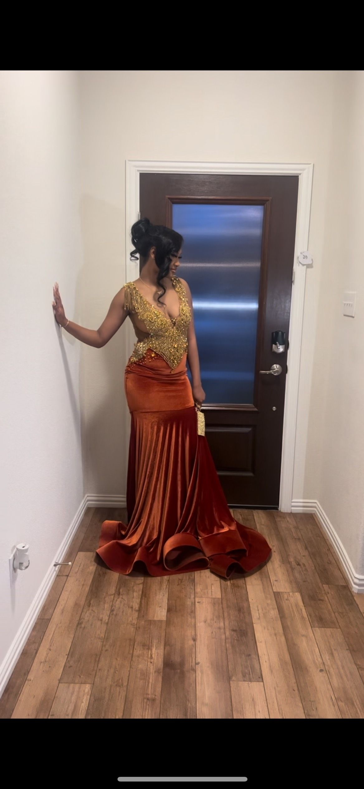 Size 4 Prom Plunge Orange Mermaid Dress on Queenly