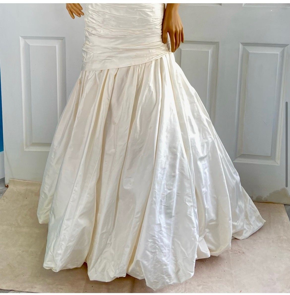 Size 4 Wedding White Mermaid Dress on Queenly