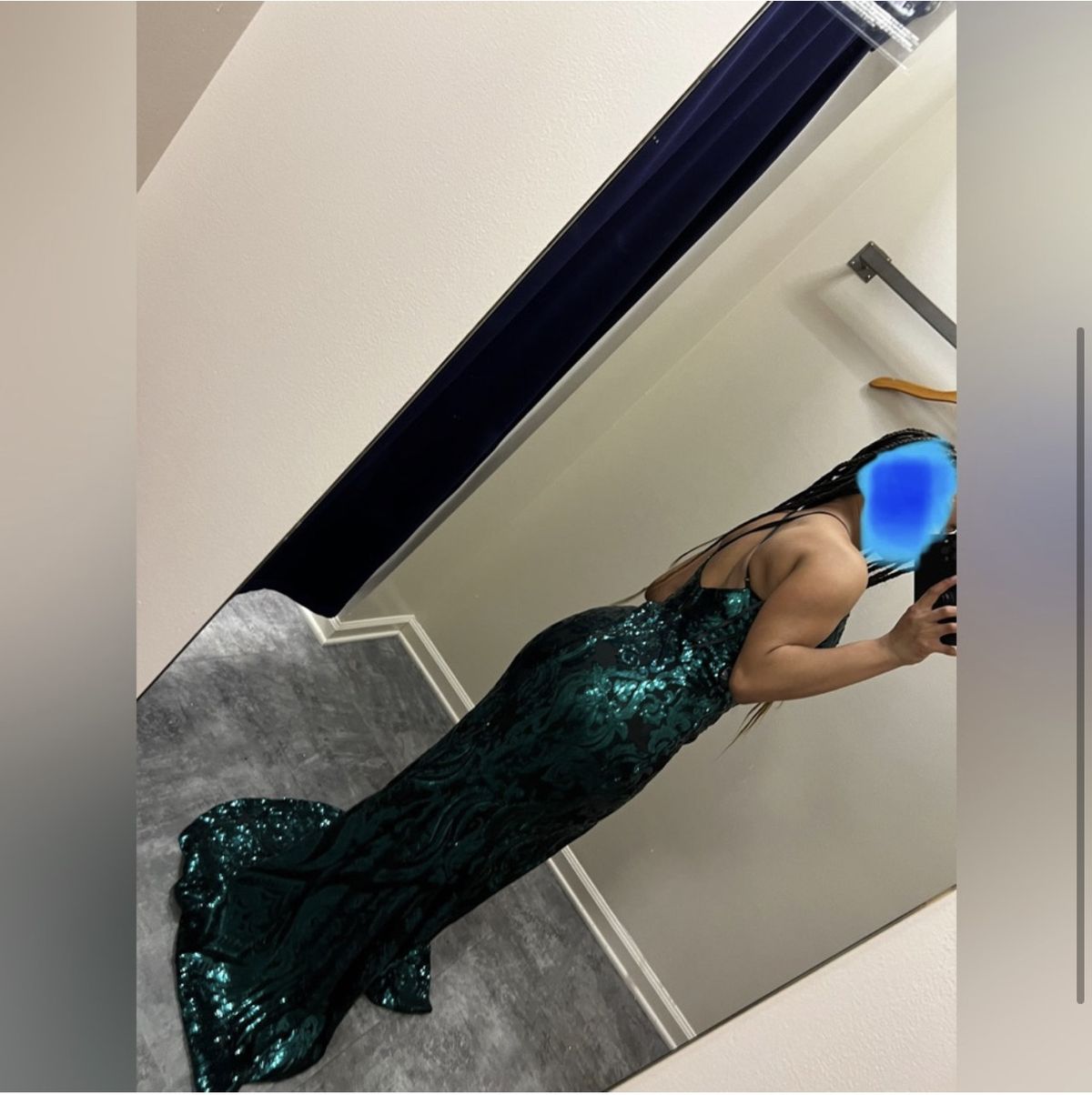 Size 2 Prom Plunge Emerald Green Mermaid Dress on Queenly