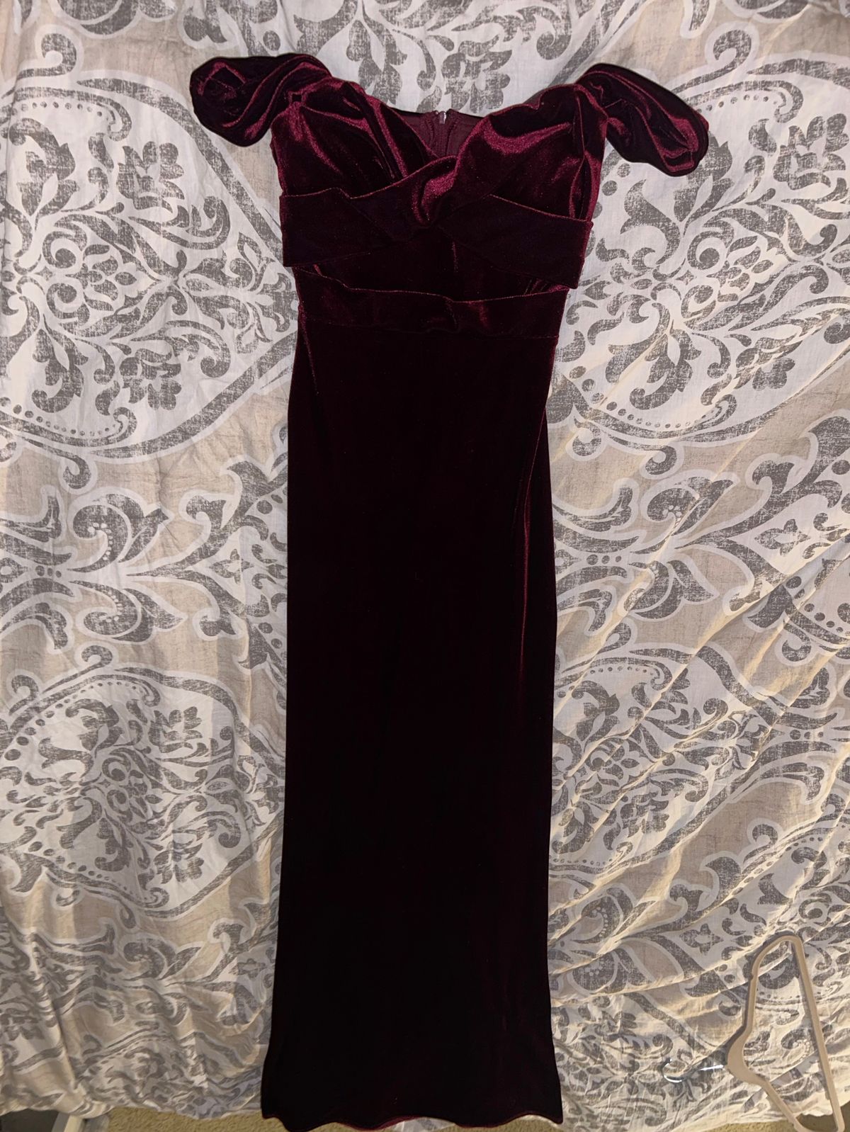 Windsor Size XS Bridesmaid Off The Shoulder Velvet Burgundy Red Mermaid Dress on Queenly