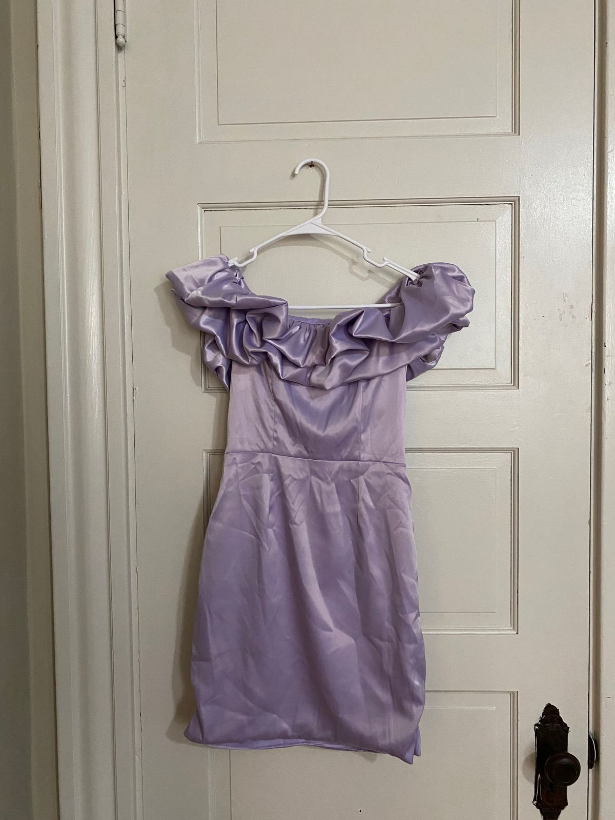 Bella Barnett Size S Prom Off The Shoulder Light Purple Cocktail Dress on Queenly