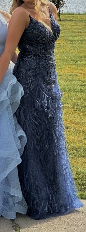 Size 8 Prom Plunge Sequined Navy Blue Dress With Train on Queenly