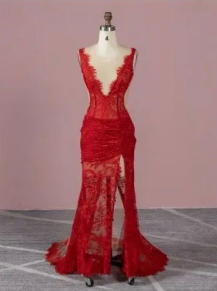 Lunss Custome Made Dress Online Size 4 Prom Plunge Lace Red Side Slit Dress on Queenly