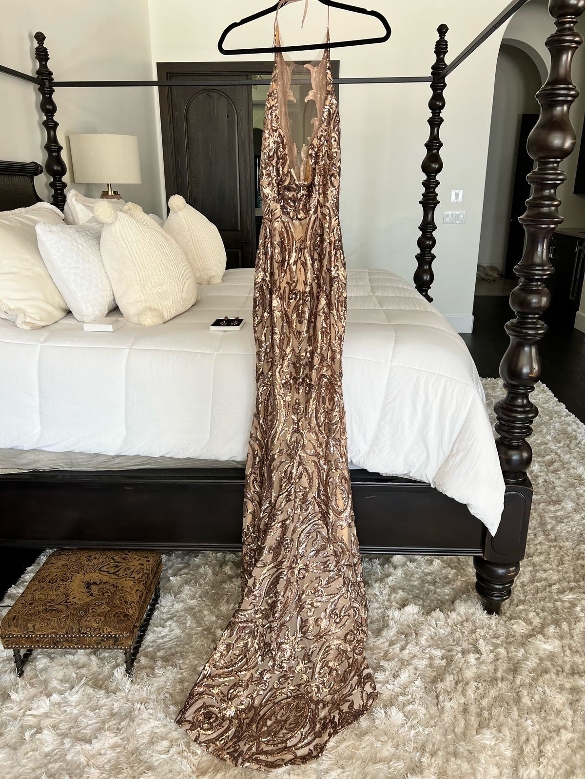 Fernando Wong Size 4 Pageant Halter Lace Gold Floor Length Maxi on Queenly