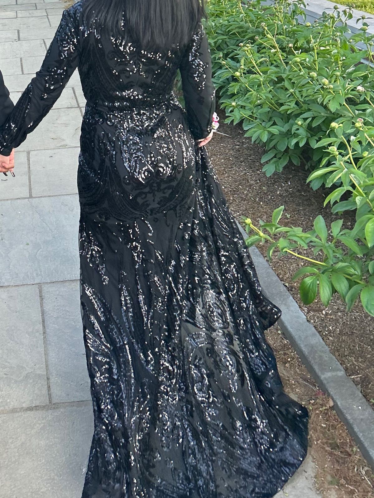 Size 12 Prom Long Sleeve Black Mermaid Dress on Queenly