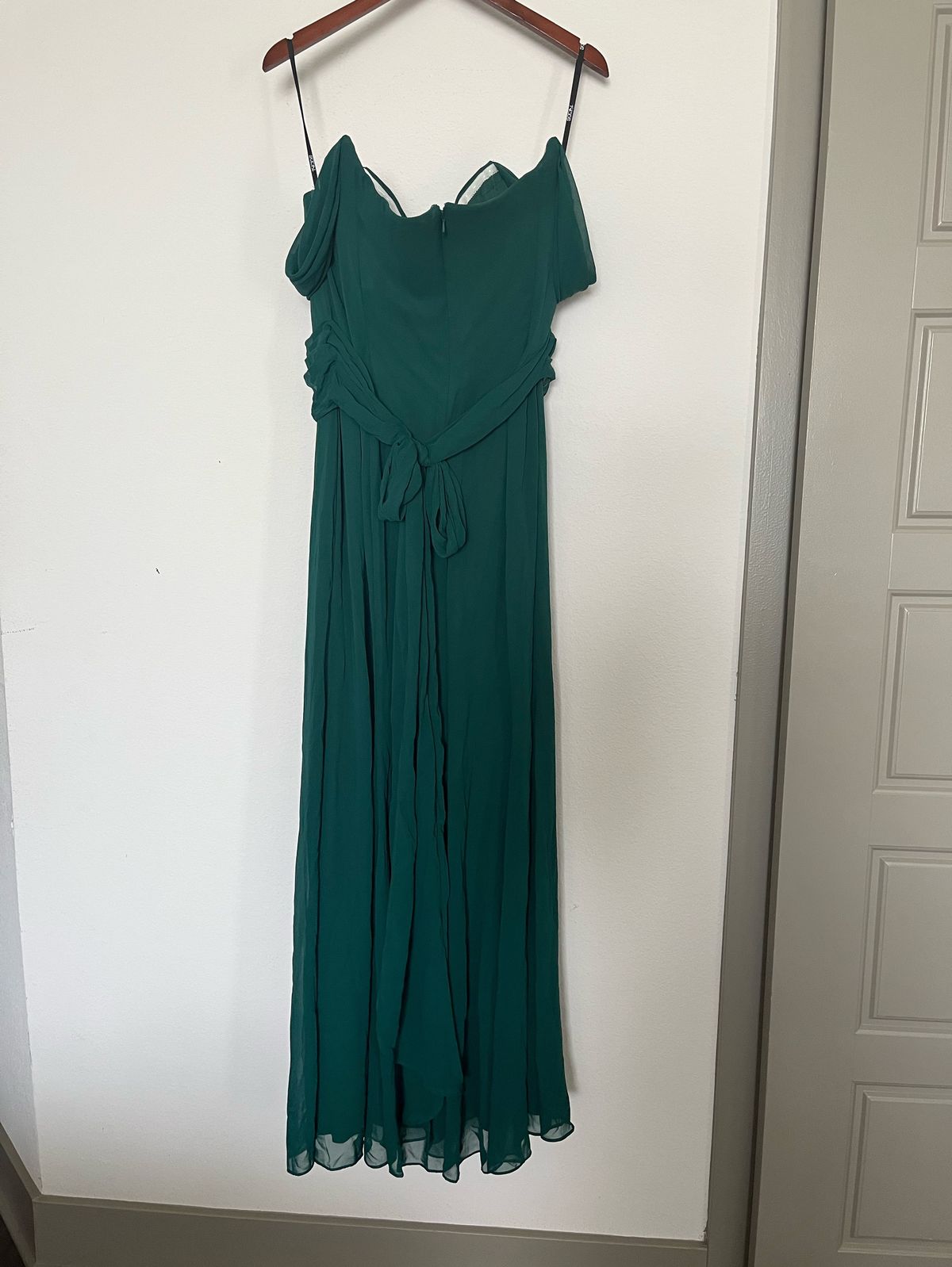 Social Bridesmaid Plus Size 18 Bridesmaid Off The Shoulder Emerald Green A-line Dress on Queenly