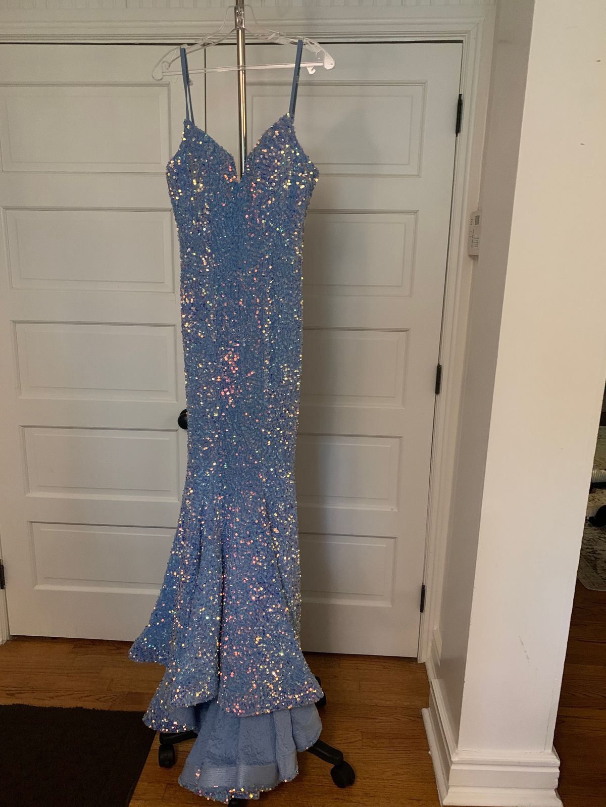 Portia and Scarlett Size 2 Prom Strapless Blue Floor Length Maxi on Queenly