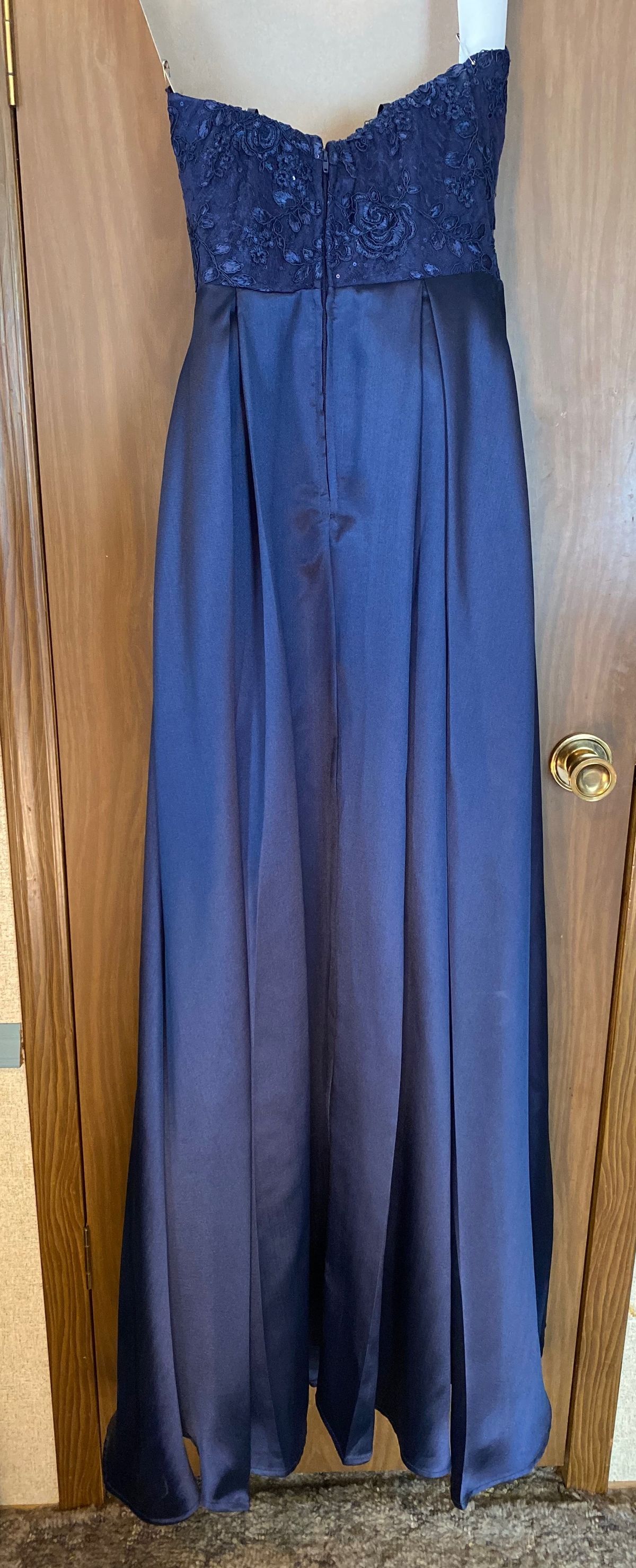 Size 4 Prom Strapless Blue A-line Dress on Queenly