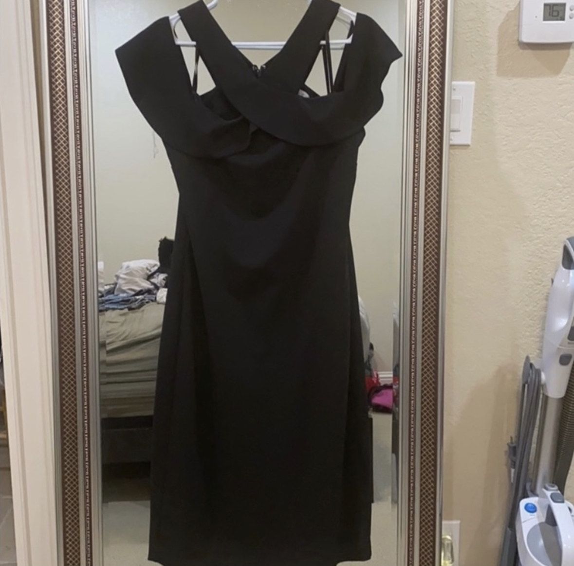 Size 12 Off The Shoulder Black Cocktail Dress on Queenly