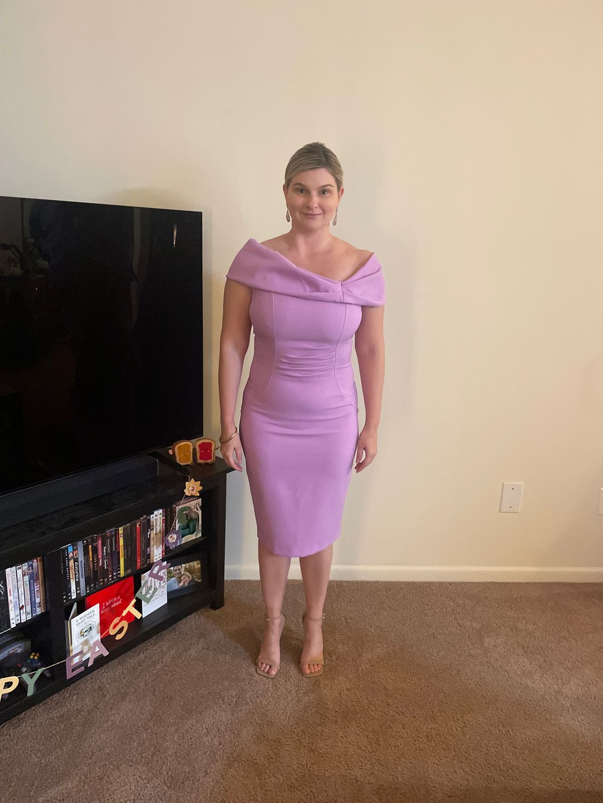 Size 6 Off The Shoulder Purple Cocktail Dress on Queenly