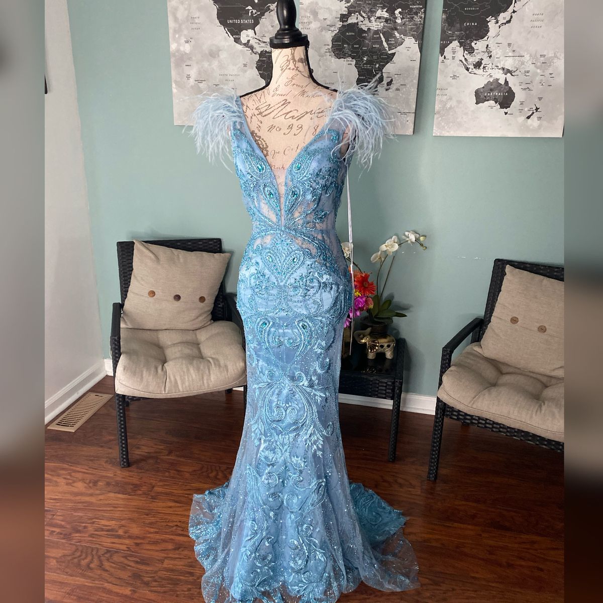 Style 1986 Portia and Scarlett Size 4 Pageant Plunge Sequined Light Blue Mermaid Dress on Queenly