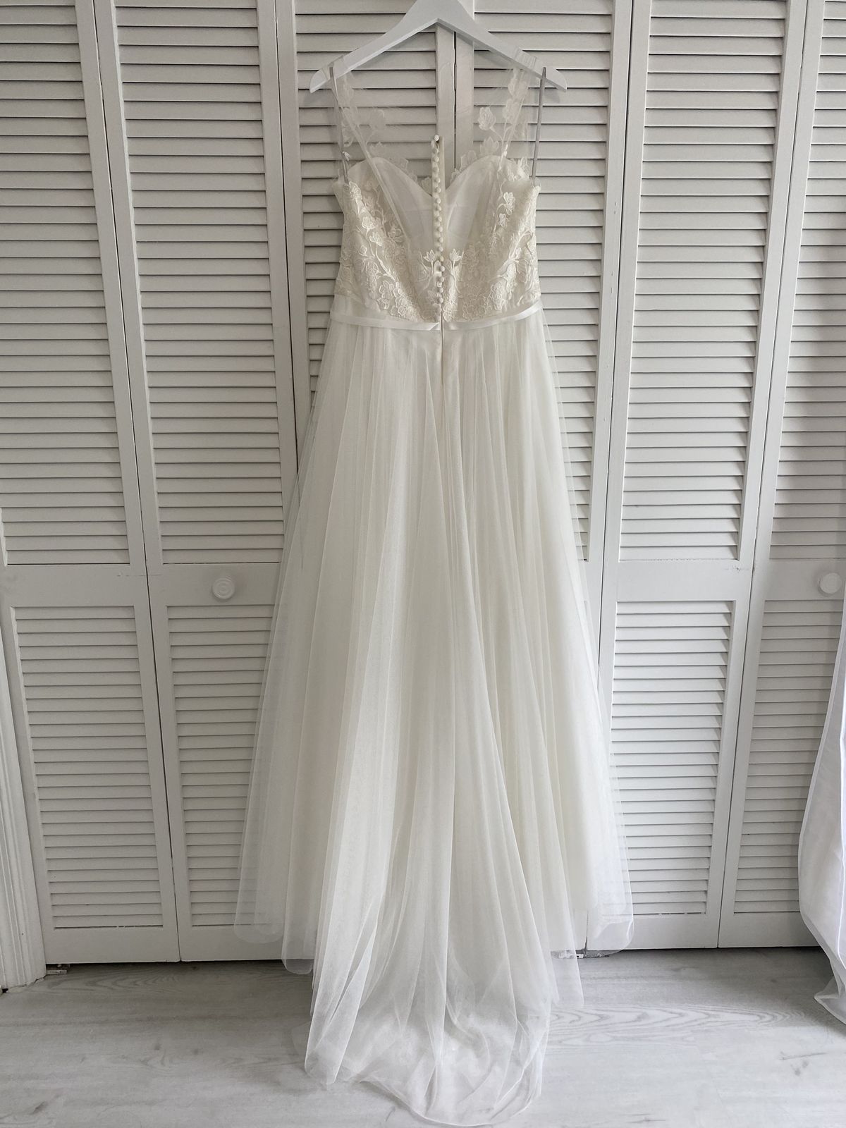 Style 10702M Wtoo Size 12 White Ball Gown on Queenly