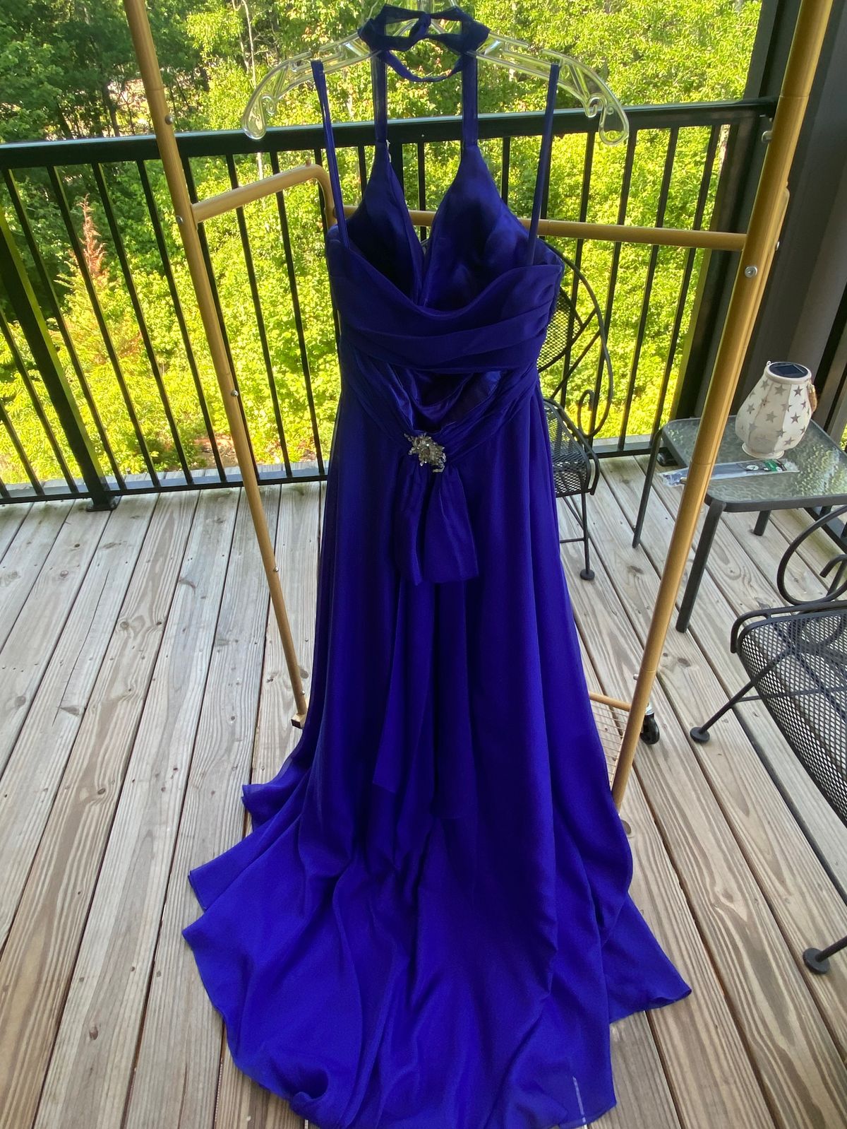 Size 6 Halter Royal Blue A-line Dress on Queenly