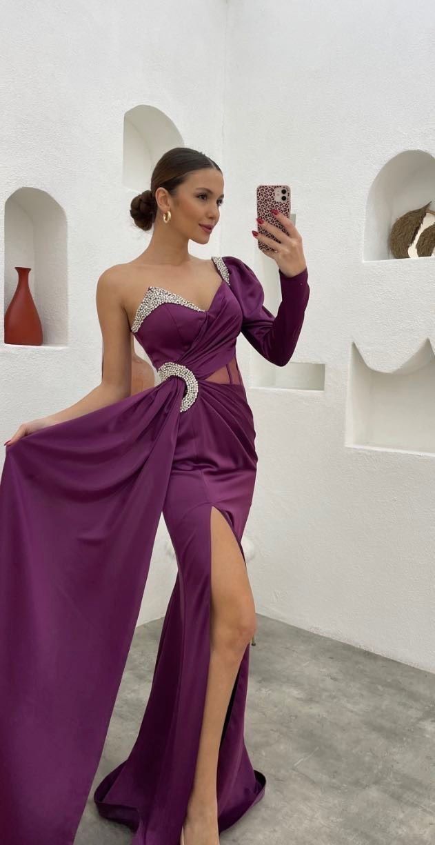 Style -1 Size 6 Purple Side Slit Dress on Queenly