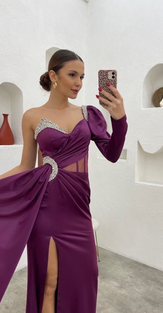 Size 2 Prom Long Sleeve Sequined Purple Side Slit Dress on Queenly